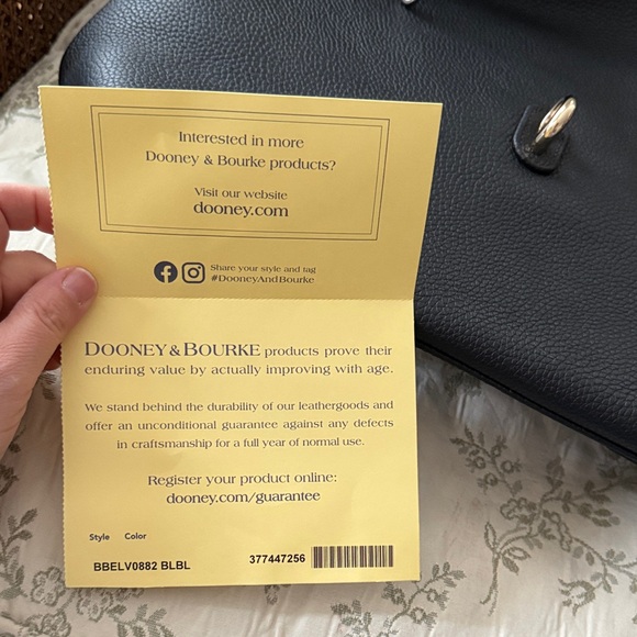 Dooney & Bourke Black Pebble Leather Belvedere Logo Lock Shoulder Bag EUC - Picture 11 of 16